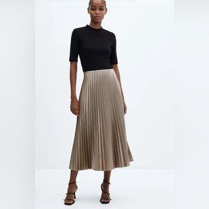 Midi Gold Accordion Skirt